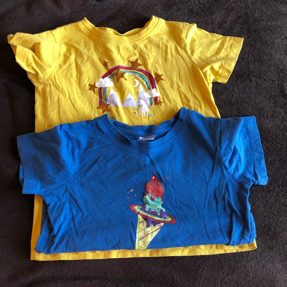 Hanna Andersson tee shirt lot, play condition for small stains, size 130